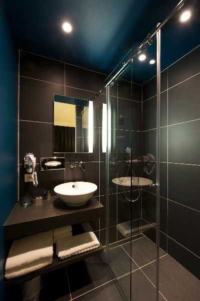Nex Hotel Тарб Экстерьер фото