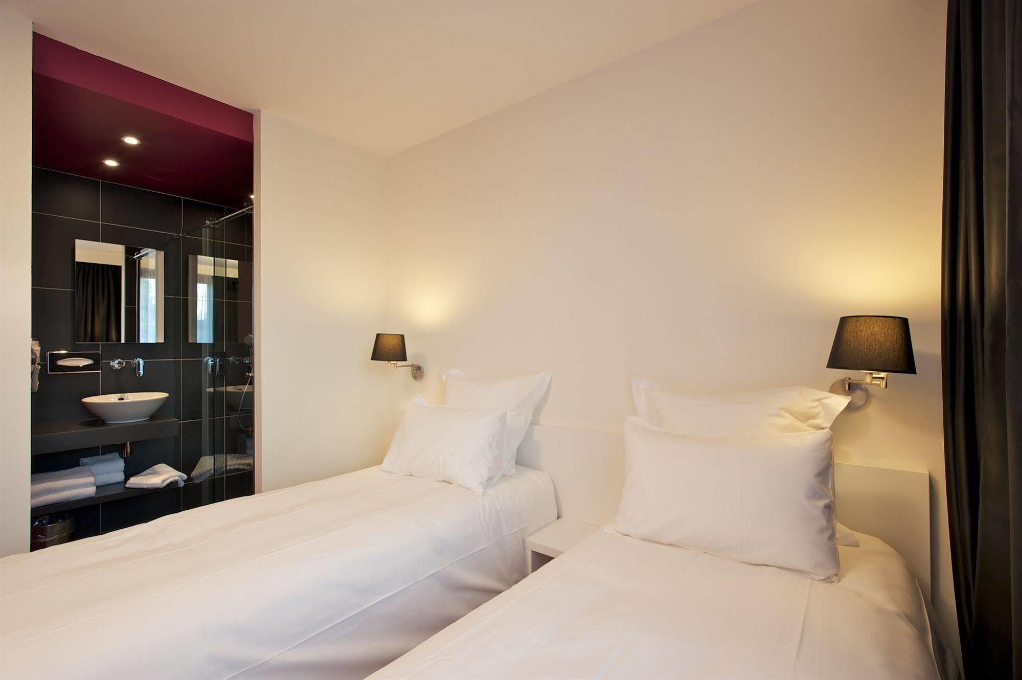 Nex Hotel Тарб Экстерьер фото