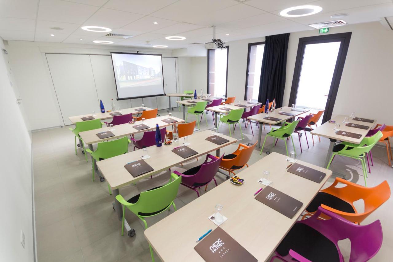 Nex Hotel Тарб Экстерьер фото